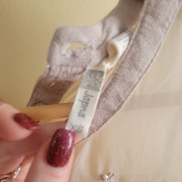 Japna Embroidered Beaded Sleeveless Blouse Lavender XS - Picture 5 of 8